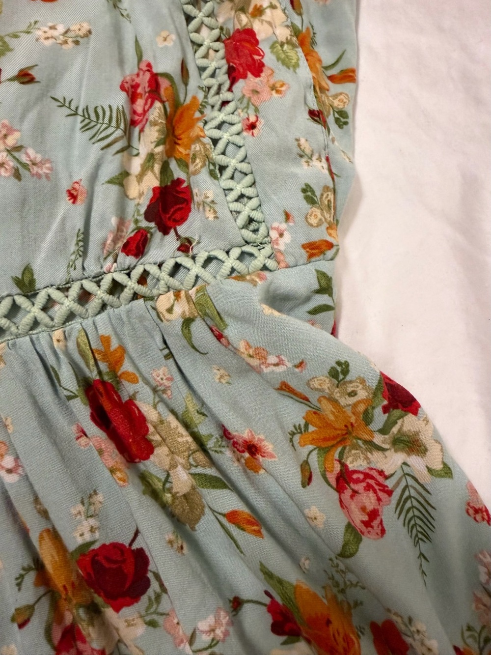 Sunday mi amor sundress open back and front pretty lattice detail size S